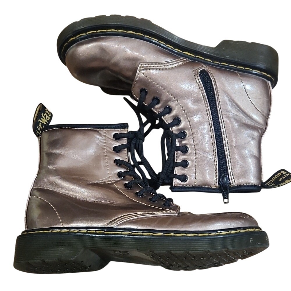 Dr. Martens Rose Gold Chrome Youth Kids Classic 1460 Whimsy goth Edge Boot 2‎